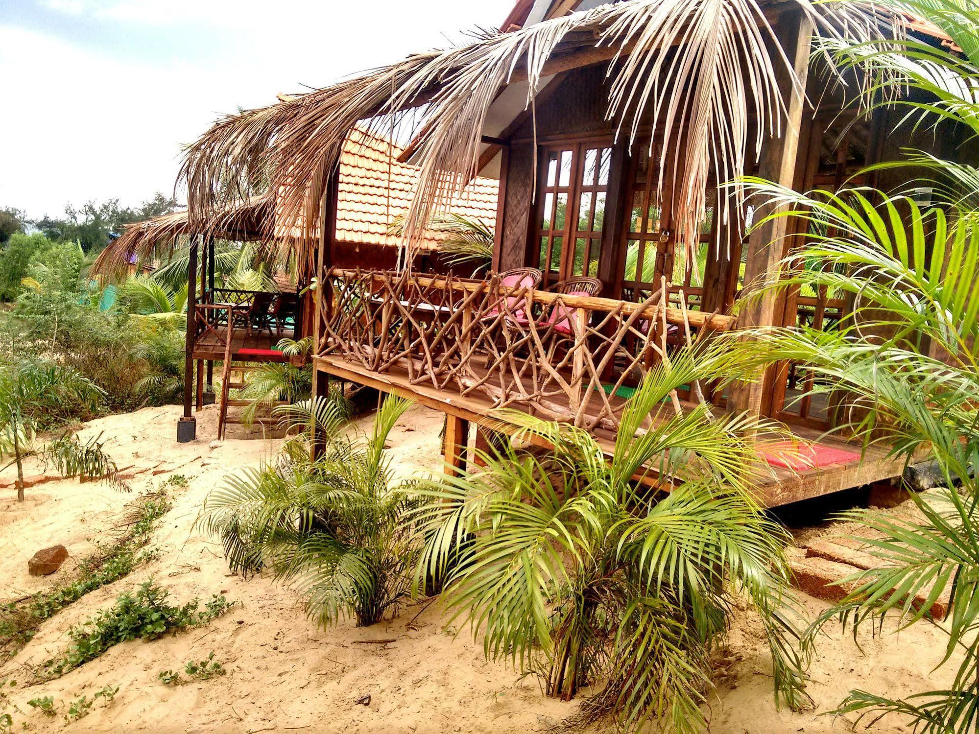 Little India Beach Cottages Бага Екстериор снимка